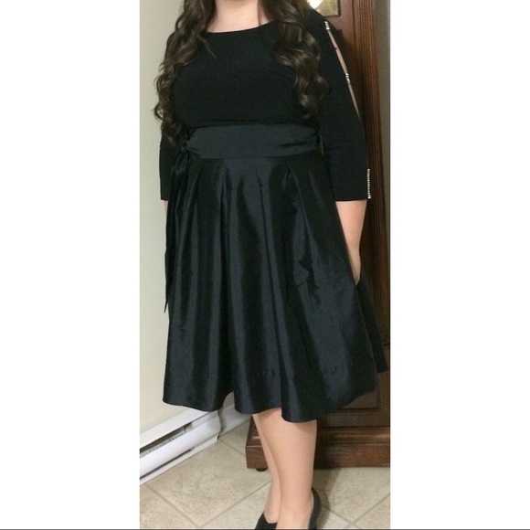 Adrianna Papell Knee-Length Satin Formal Gown - Picture 13 of 13